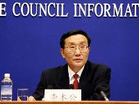 全国老龄工作委员会办公室常务副主任李本公介绍中国的老龄化特点